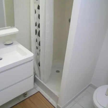 Ferienhaus House - Maison Individuelle - Wifi - Proximite Centre, Plages Et Foret Par Pistes Cyclables - *